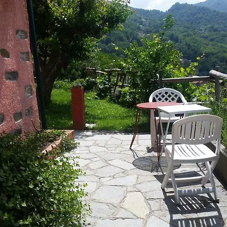 Rifugio 9 Km Da Recco Oda ve Kahvaltı Uscio