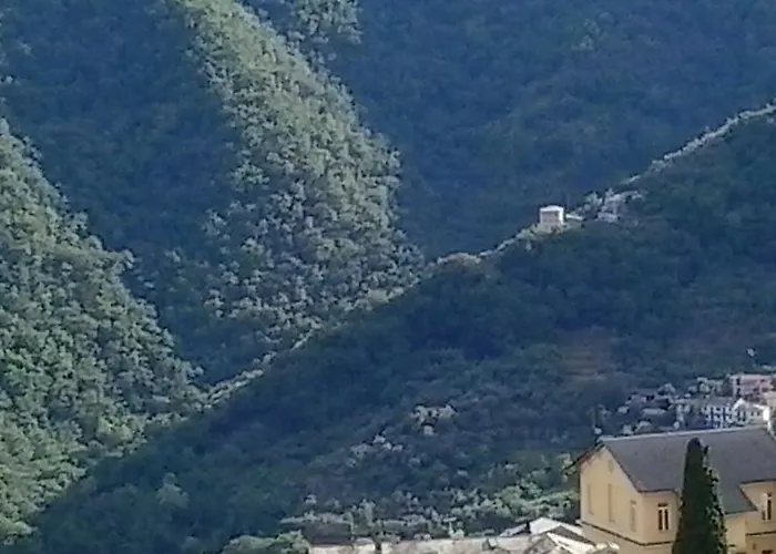 Alojamento de Acomodação e Pequeno-almoço Rifugio 9 Km Da Recco *