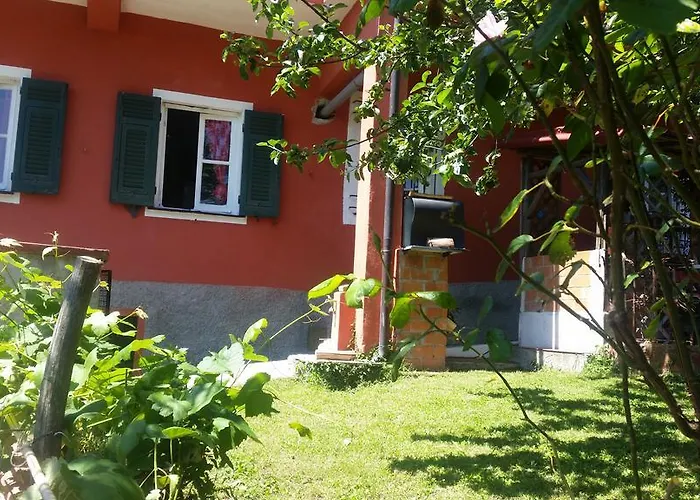 Rifugio 9 Km Da Recco Alojamento de Acomodação e Pequeno-almoço *