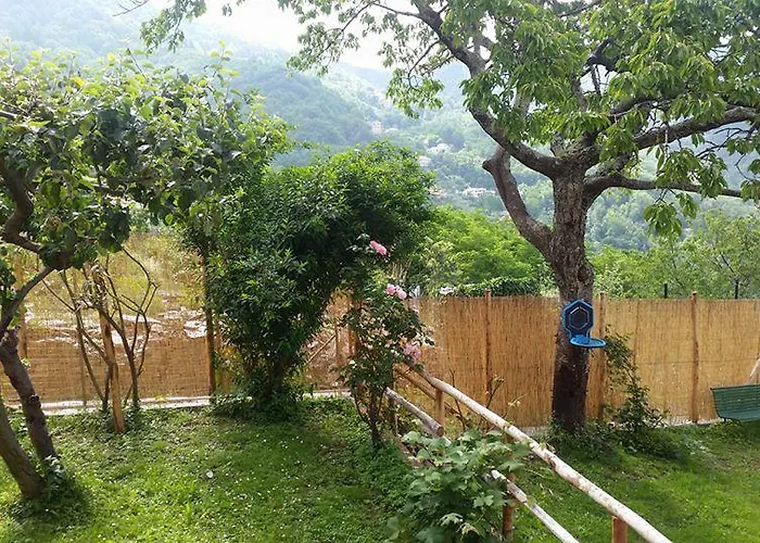 Rifugio 9 Km Da Recco Alojamento de Acomodação e Pequeno-almoço *